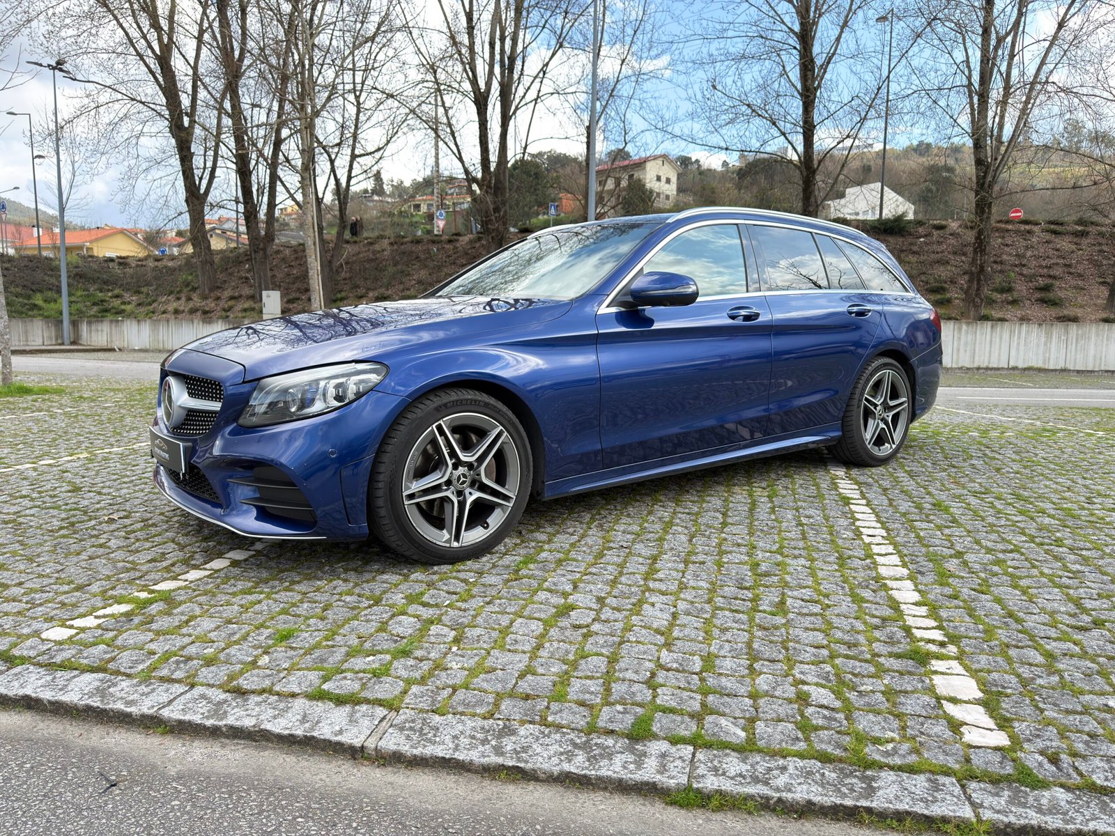 Mercedes – Benz C220d AMG – 4MATIC 194cv