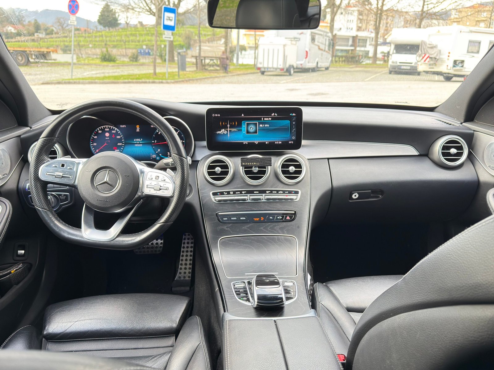 Mercedes – Benz C220d AMG – 4MATIC 194cv