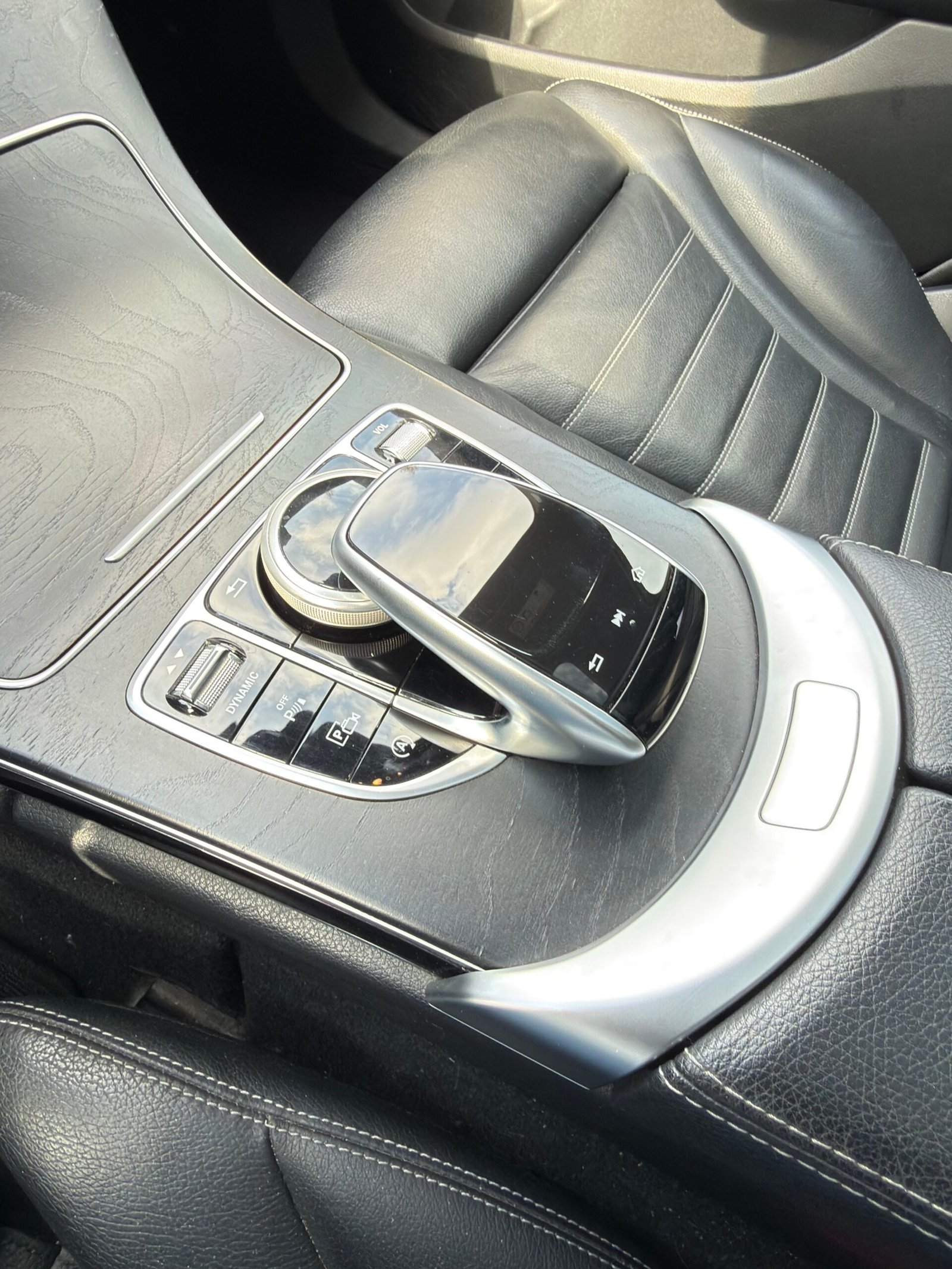 Mercedes – Benz C220d AMG – 4MATIC 194cv