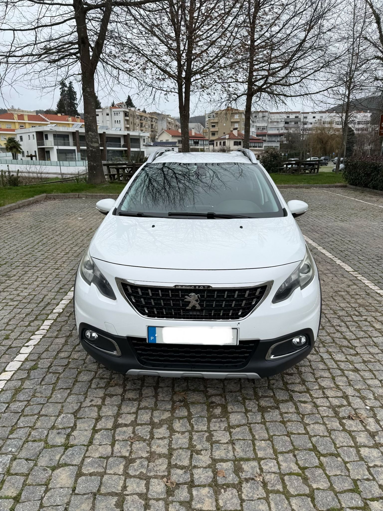 Peugeot 2008 – 1.6 120cv