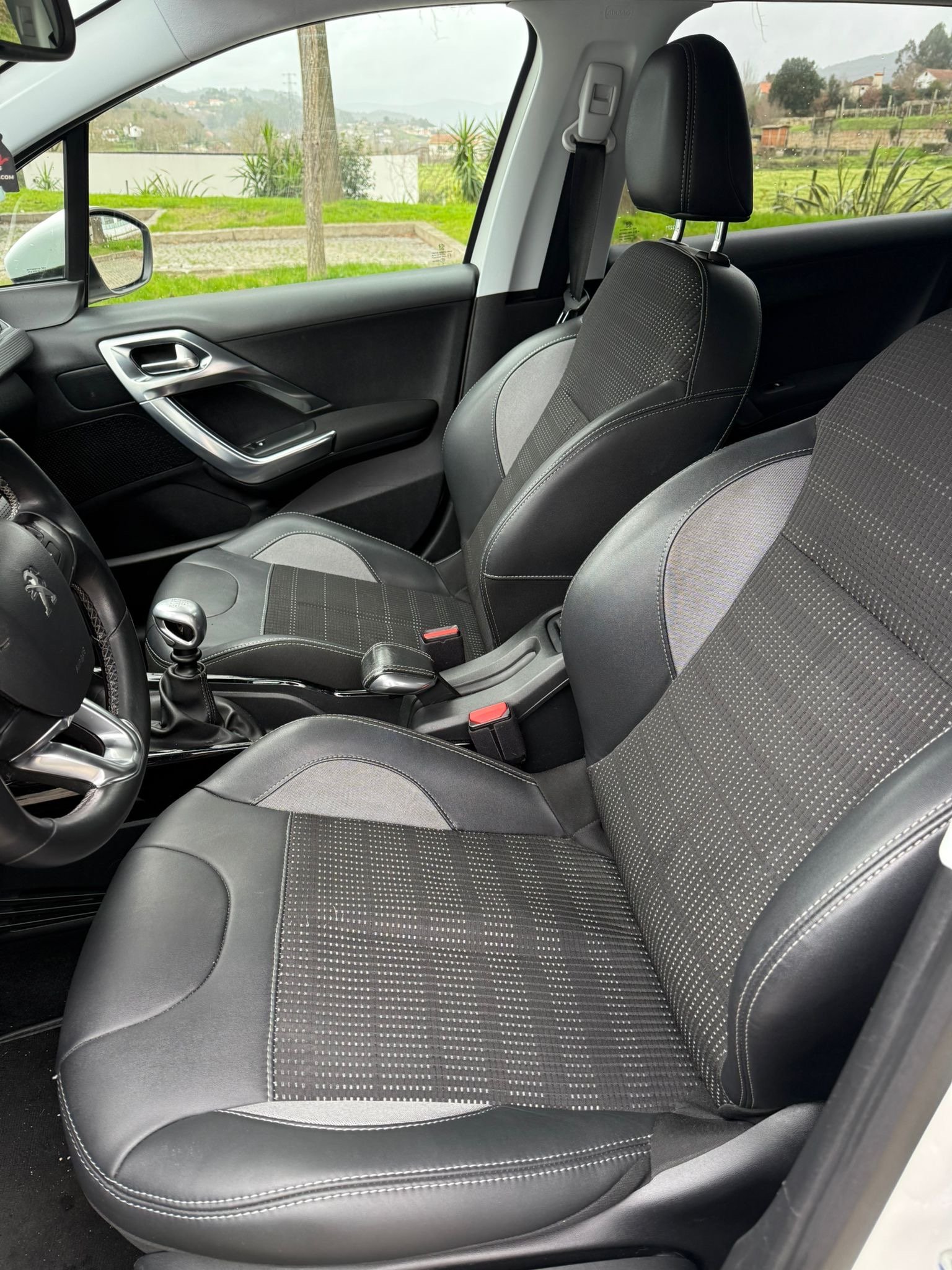 Peugeot 2008 – 1.6 120cv